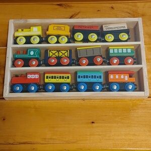 💚NEW SEALED WOODEN TRAIN SET